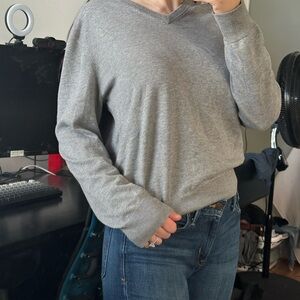 Brooks Brothers Gray V-Neck Lightweight Sweater 100% Cotton